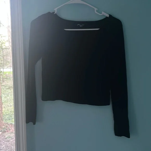 🪩girls black long sleeve shirt - Picture 1 of 4